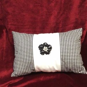 HAND MADE ONE OF A KIND PILLOWS NWOT